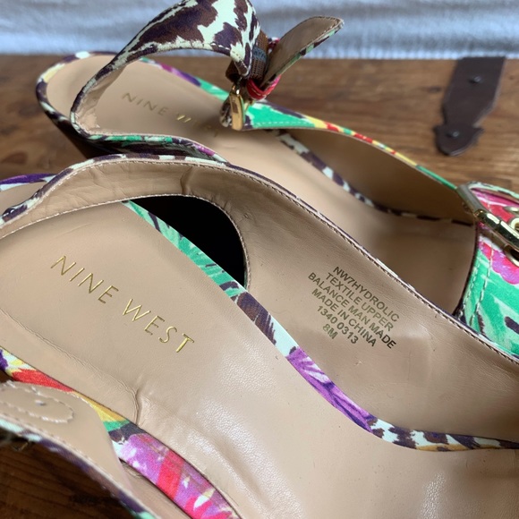 Nine West cheetah flower wedges size 8 - Picture 4 of 5